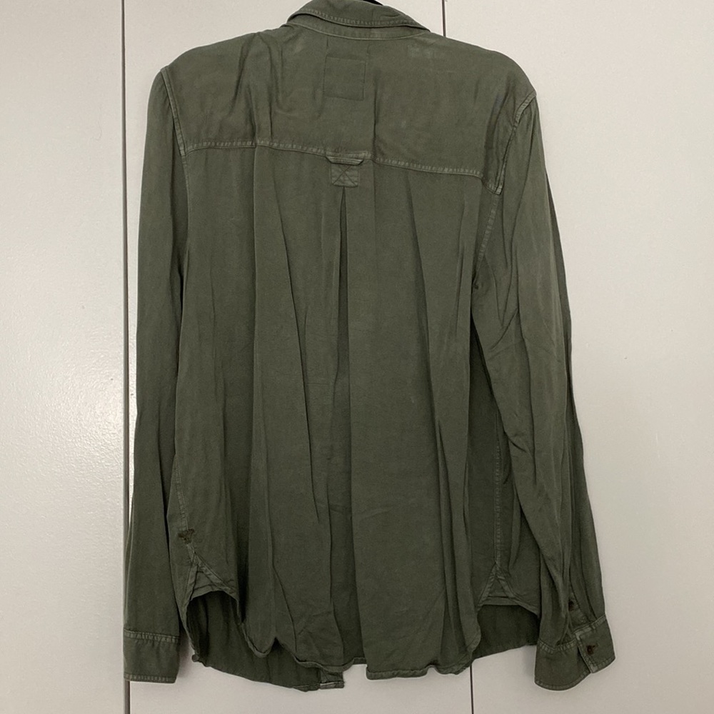 American Eagle Outfitters Sage Green Button Down Shirt - Picture 2 of 2